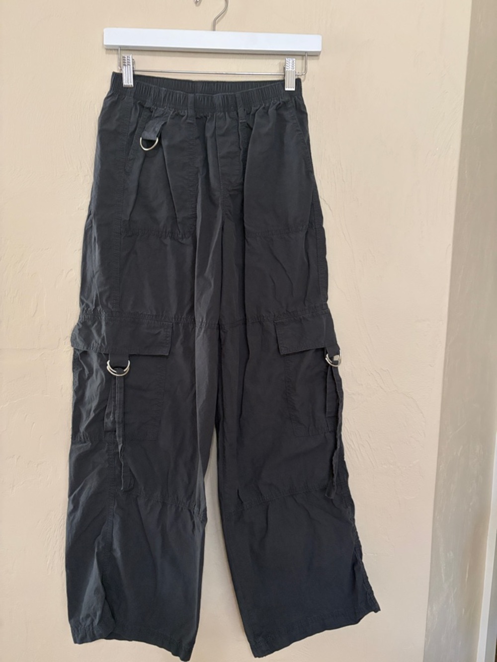 wild fable Midrise Black Cargo Pants. Excellent Condition.